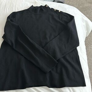 Like new✨Ann Taylor black low turtleneck sweater. Size XXL.